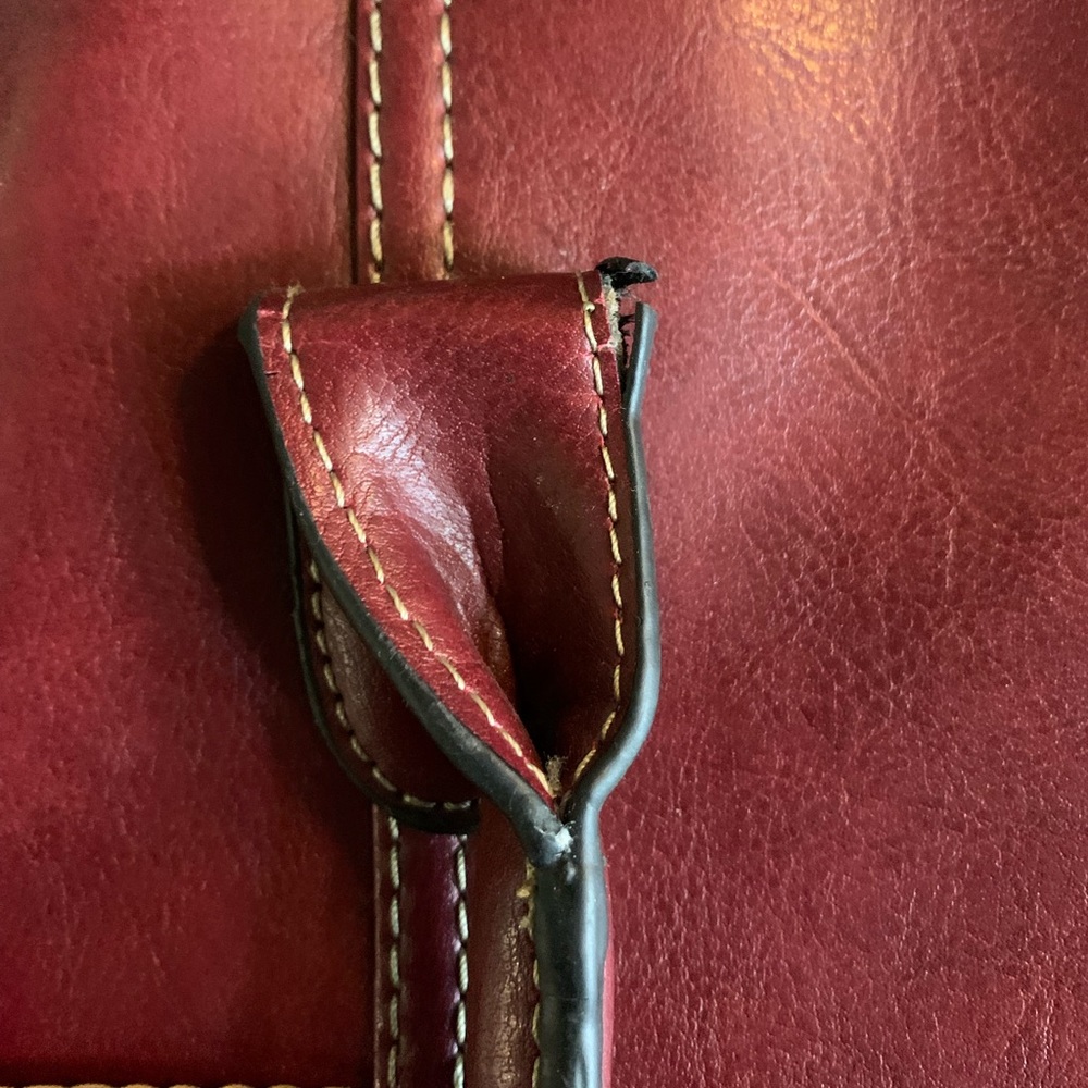 Vintage Red Leather Purse - Picture 9 of 11